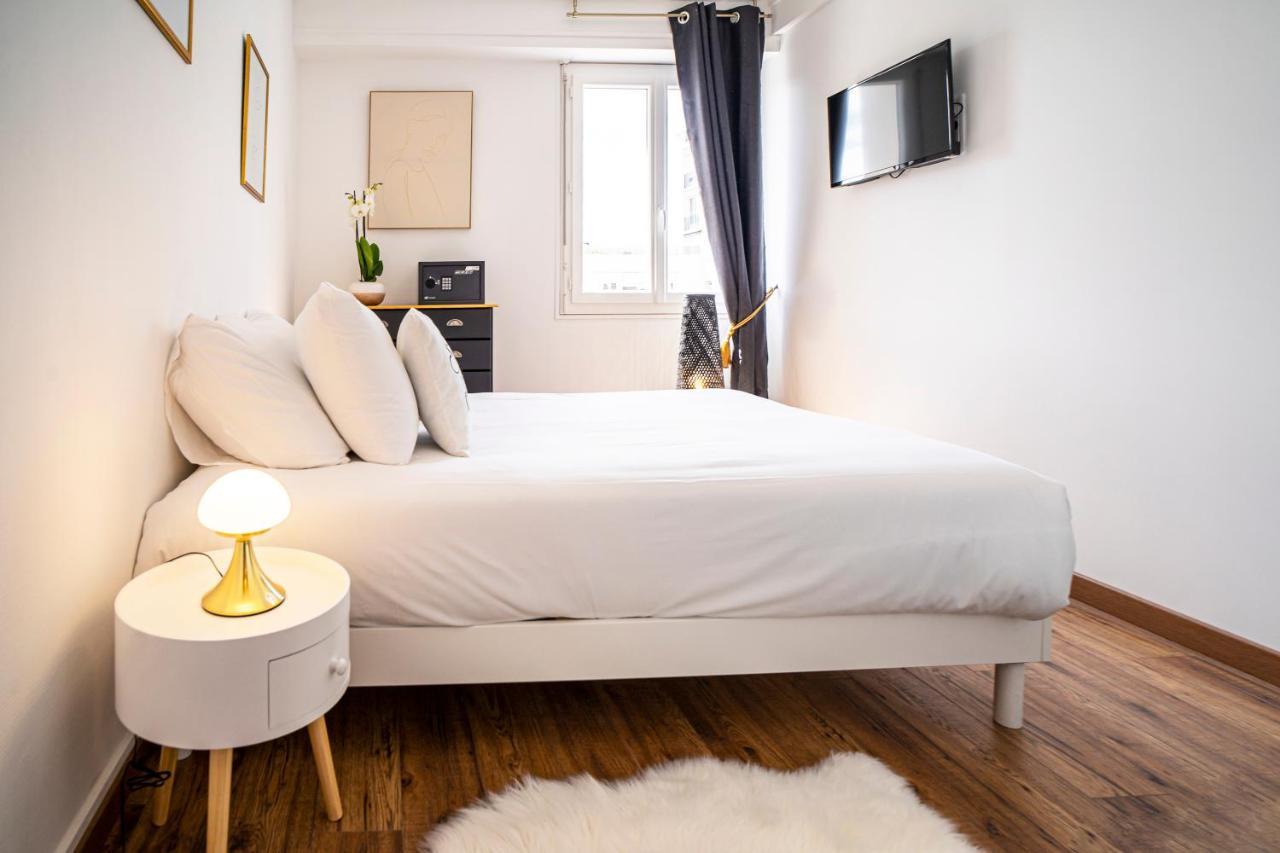 Apartament Au Palais Des Pyrenees! Hyper Centre -Clim-Balcon-Parking Gratuit Pau Zewnętrze zdjęcie