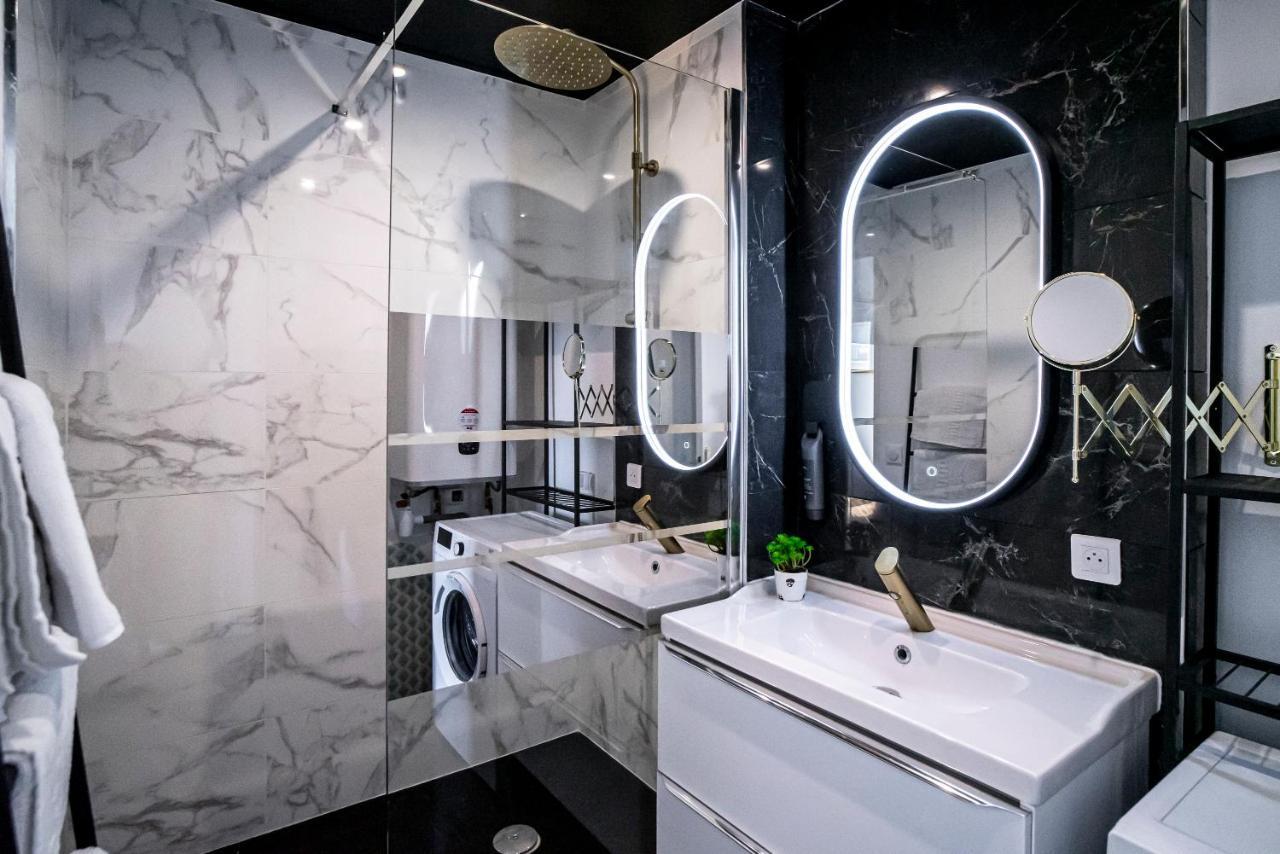 Apartament Au Palais Des Pyrenees! Hyper Centre -Clim-Balcon-Parking Gratuit Pau Zewnętrze zdjęcie