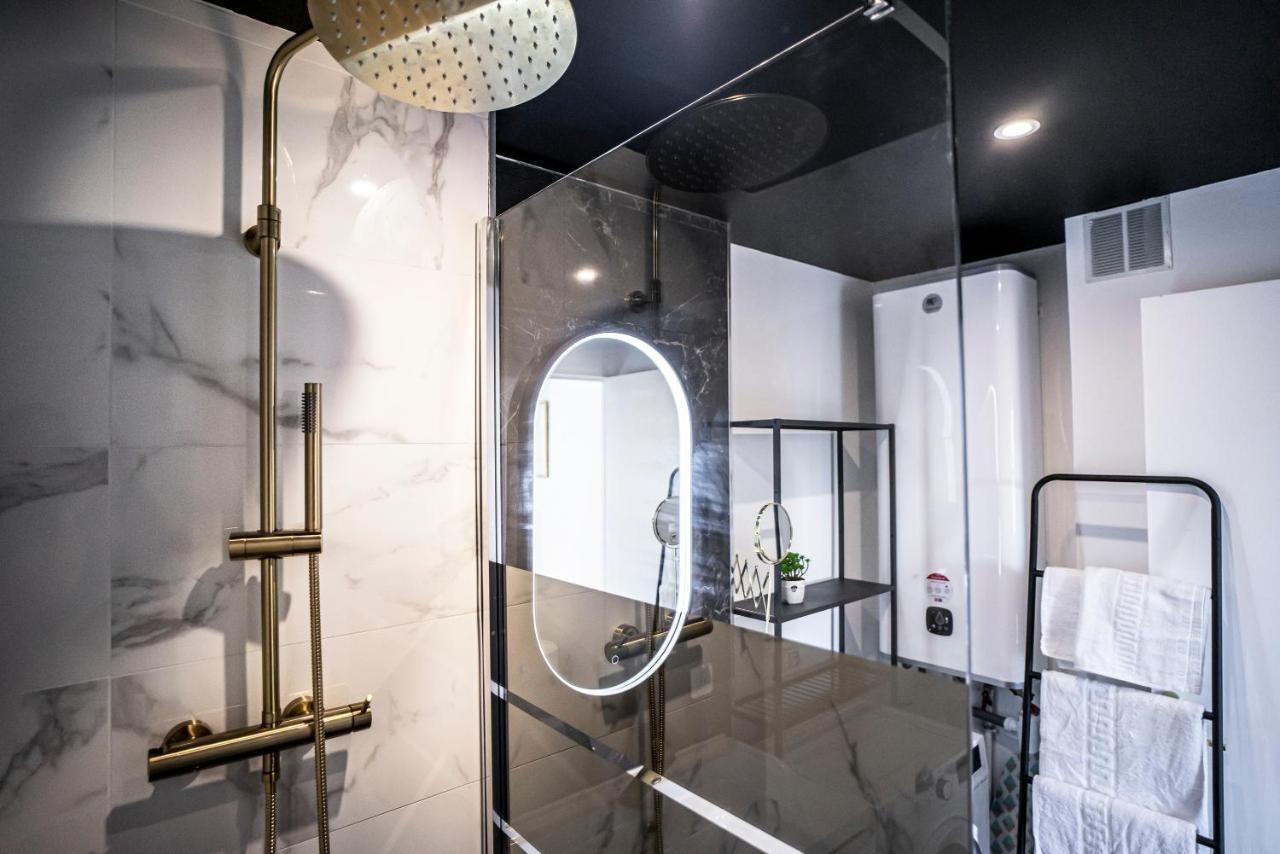 Apartament Au Palais Des Pyrenees! Hyper Centre -Clim-Balcon-Parking Gratuit Pau Zewnętrze zdjęcie